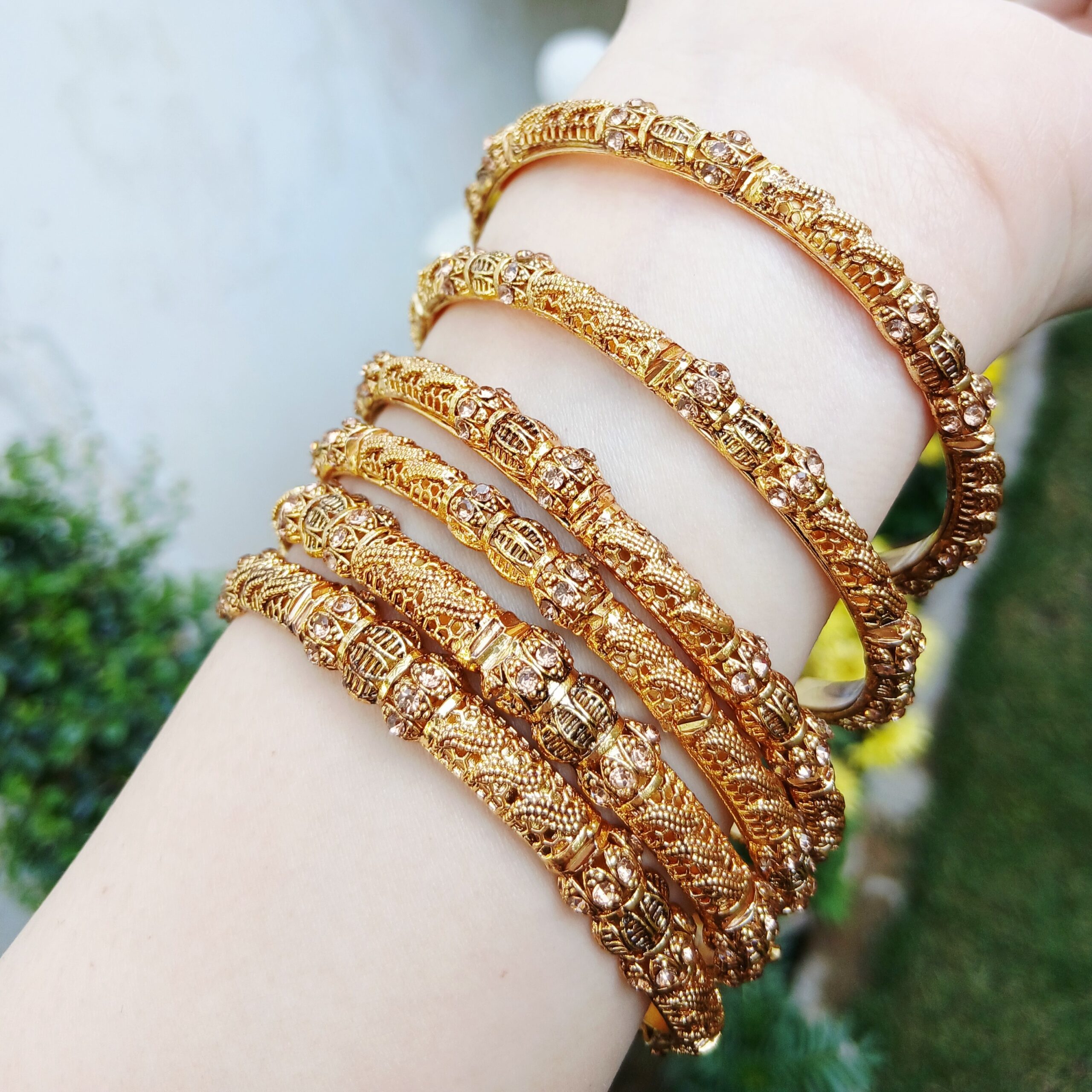 Intricate Filigree Gold-Plated Bangle Set - Article 14