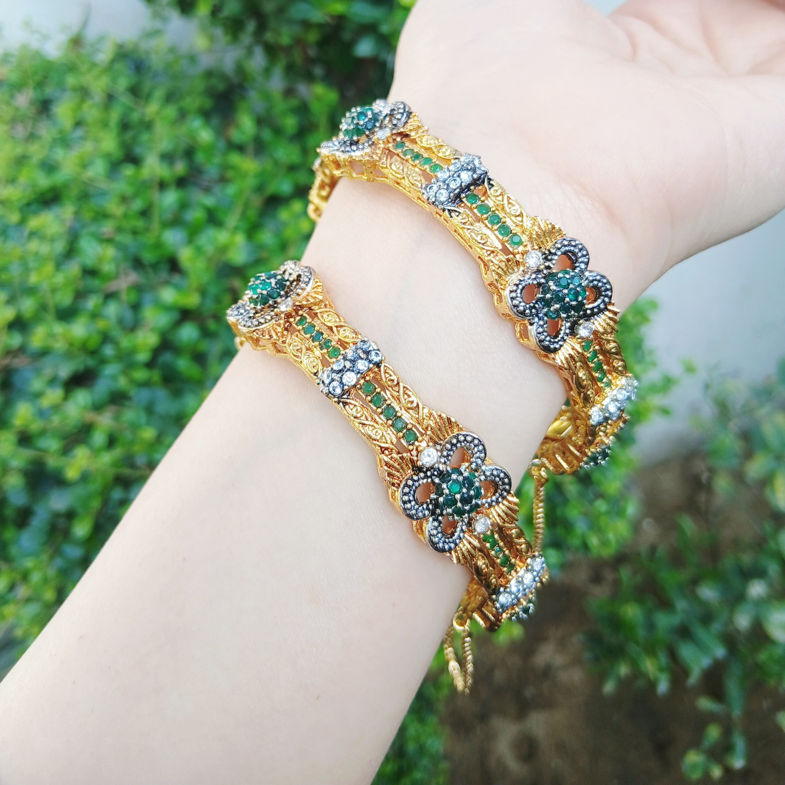 Emerald Radiance Gold-Plated Openable Bangles - Article 17 - Image 4