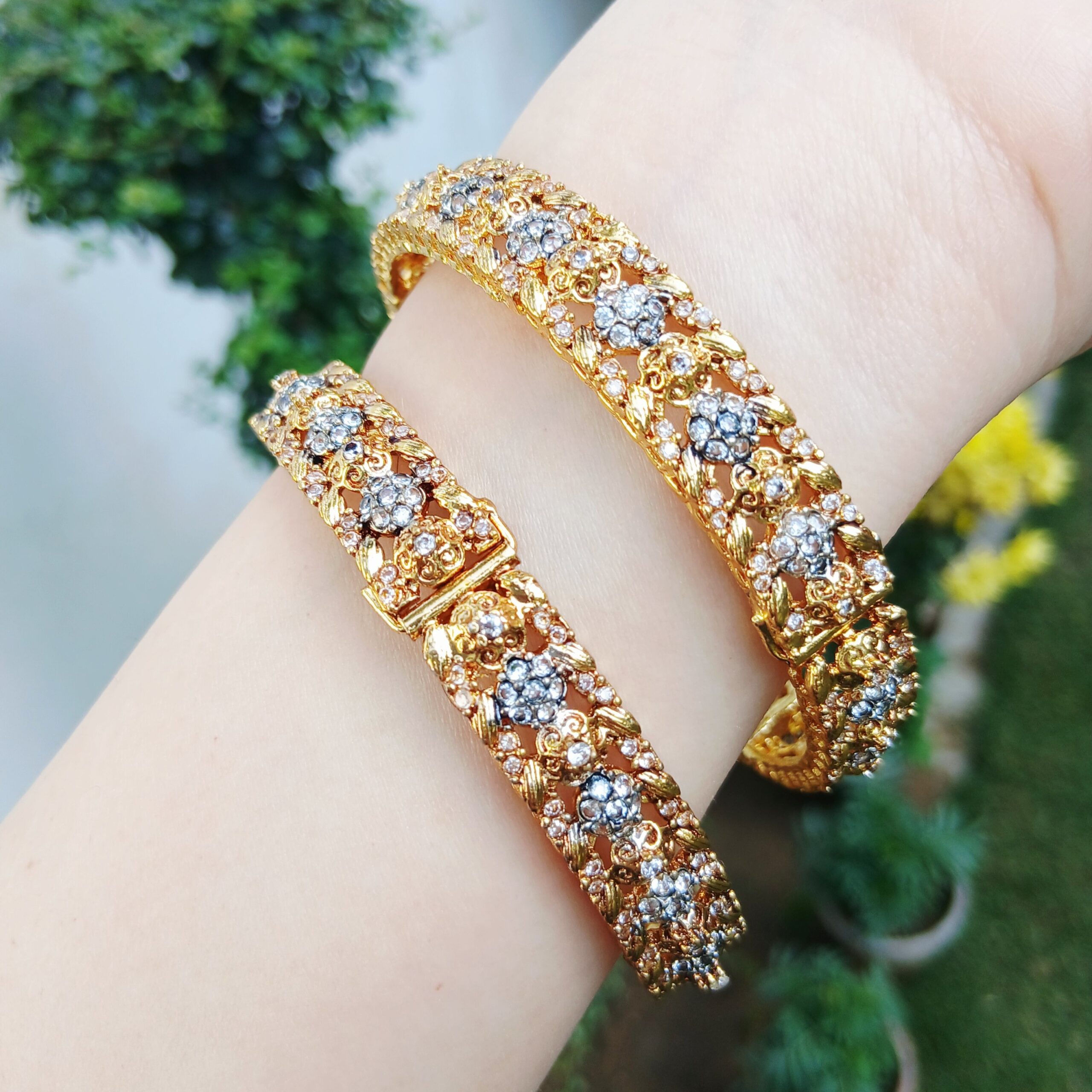 Artisan Filigree Gold-Plated Openable Bangles - Article 6 - Image 4