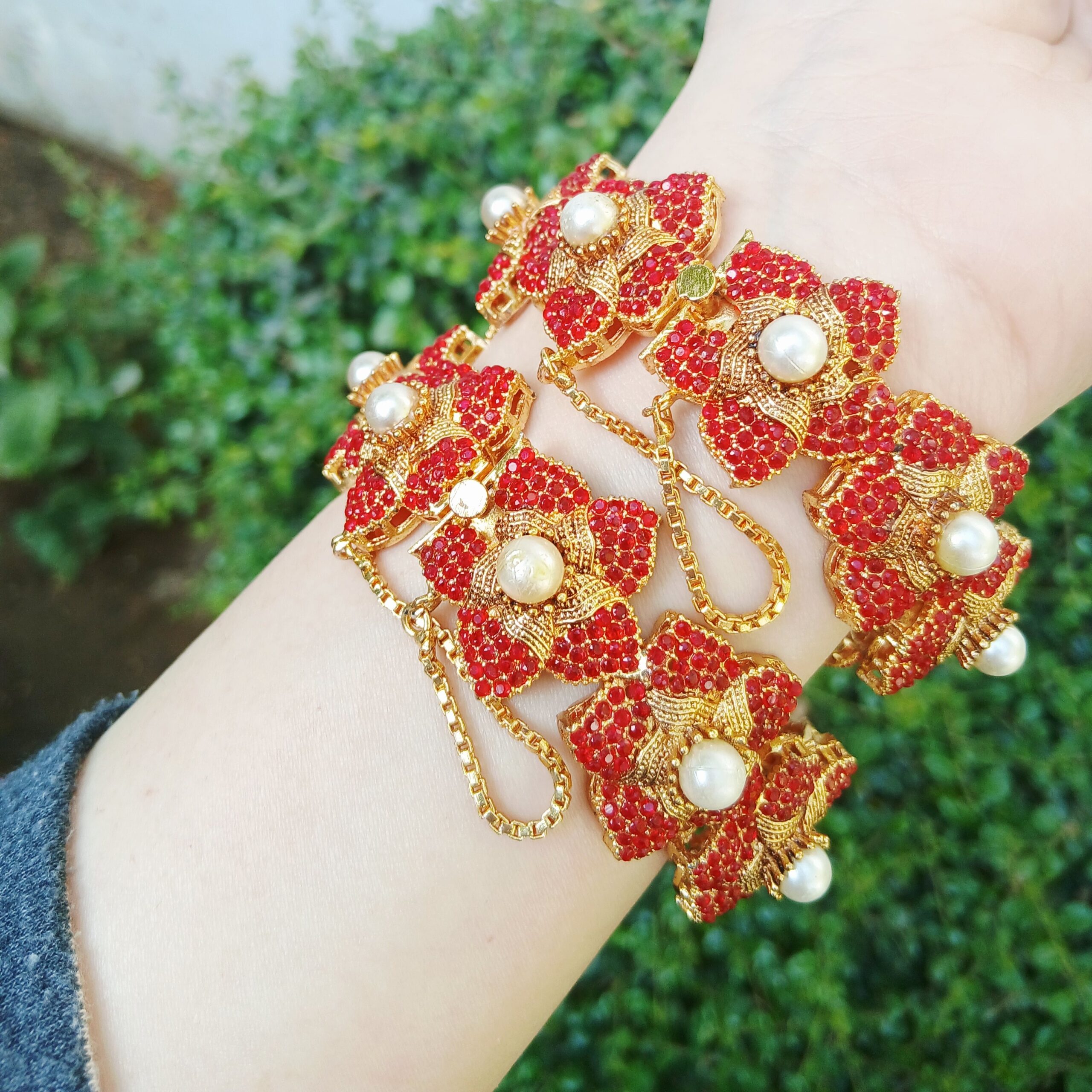 Pearl-Core Floral Crimson Gold-Plated Bangles - Article 9 - Image 5