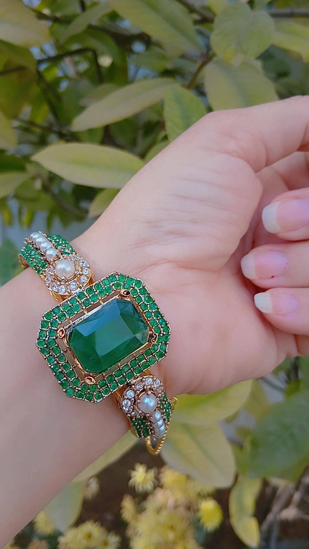 Heirloom Emerald Garden R.P. Gold-Plated Bracelet — Article 10