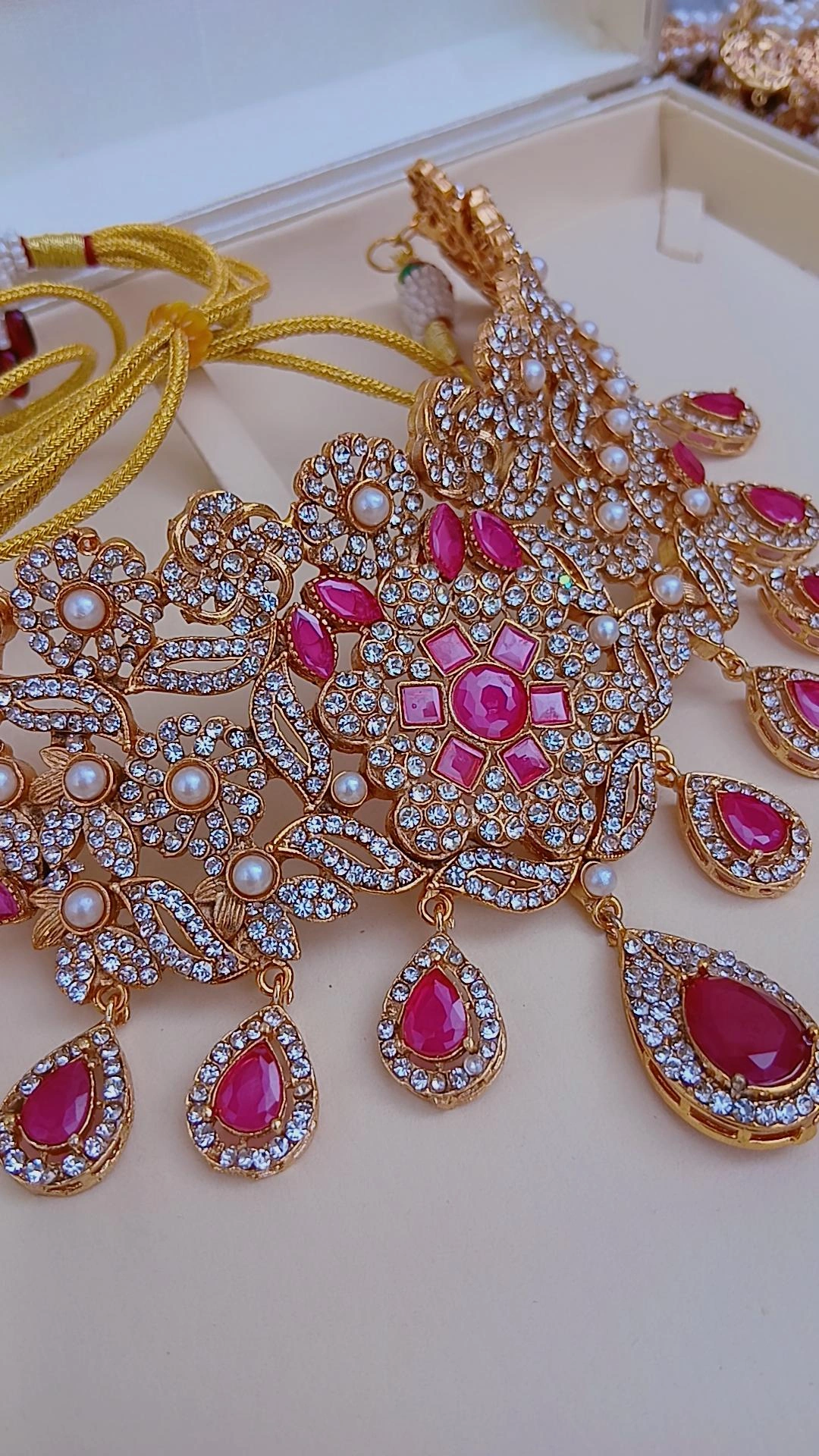Royal Ruby & Kundan Heritage Bridal Suite - Article 16 - Image 2