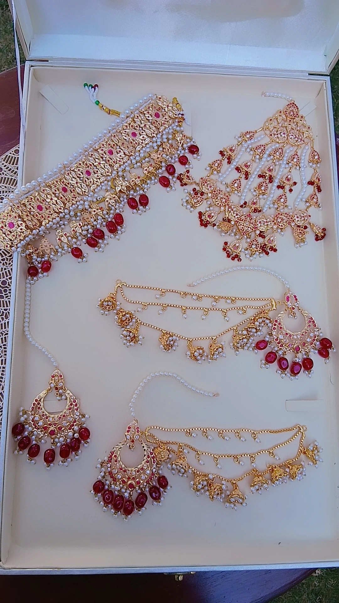 Royal Ruby-Red Filigree Bridal Suite with Nath & Sahara Accessories - Article 17 - Image 4