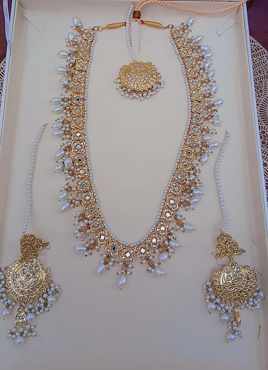 Royal White Pearl & Thappa Kundan Long Mala Suite - Article 21