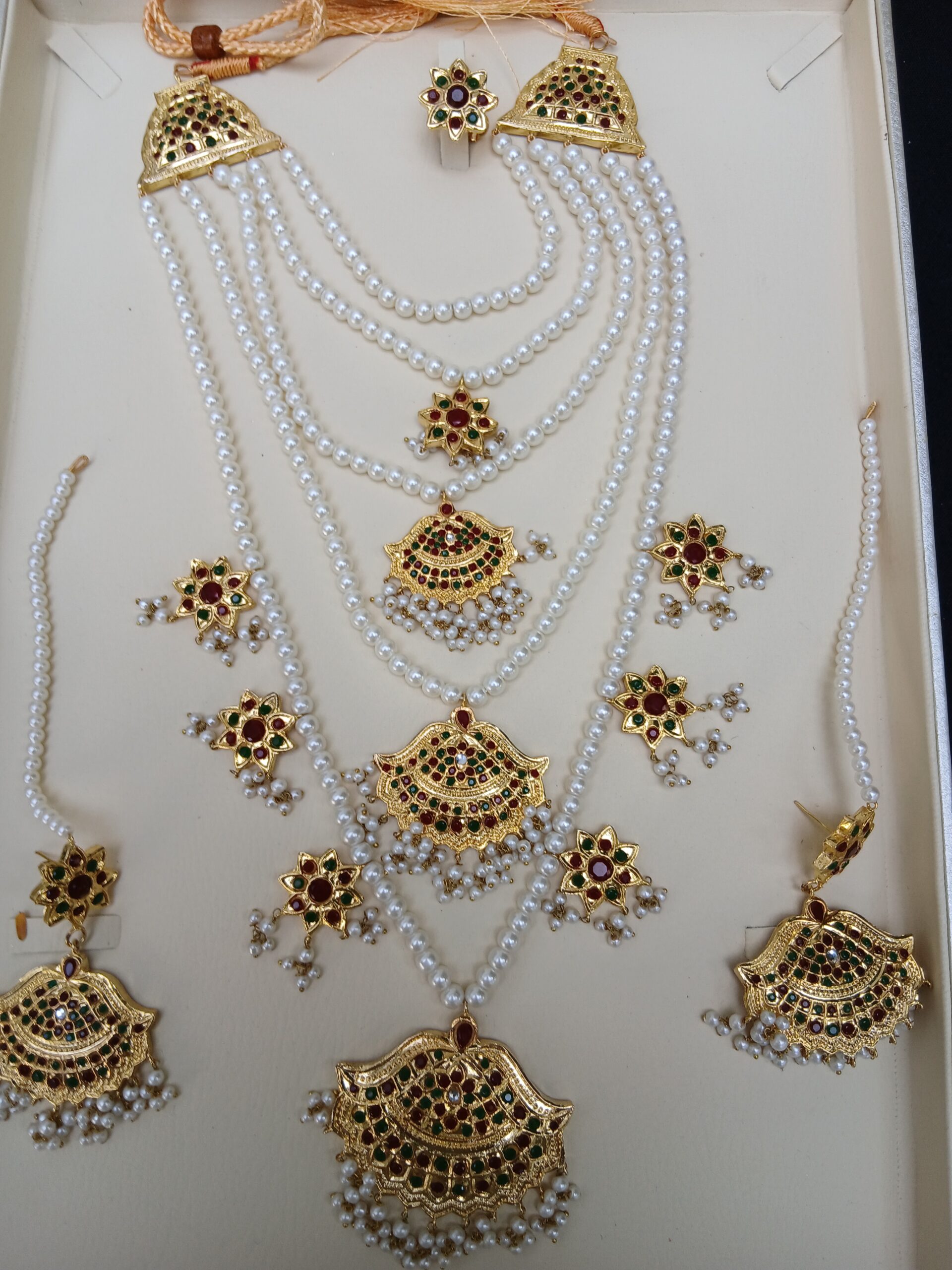 Royal Tiered Pearl Bridal Suite with Ruby & Emerald Accents - Article 4