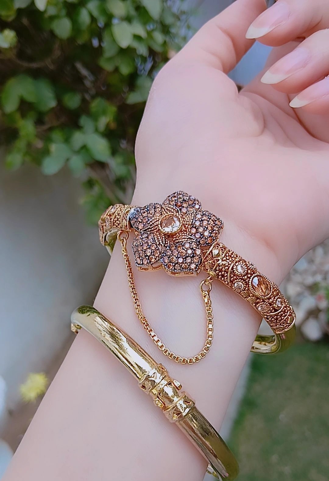 Champagne Floral Heritage Gold-Plated Bangles — Article 44 - Image 2