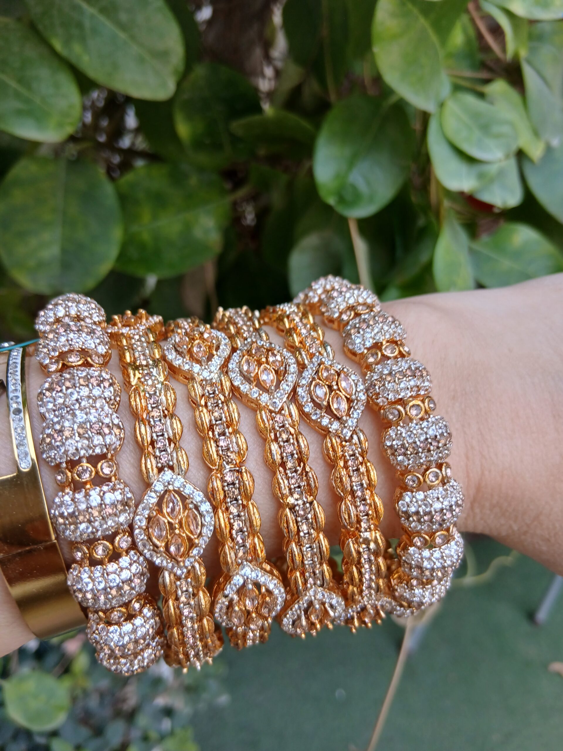 Champagne Jarao Heritage Bangle Set — Article 52