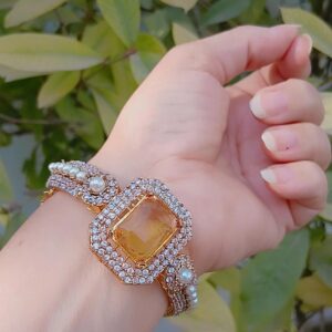 Antique Gold Heritage R.P. Bracelet — Article 9