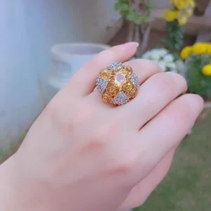 Golden Champagne Heritage Statement Ring — Article 9